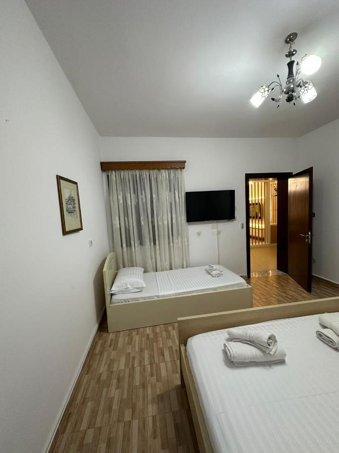 Elby Apartments เบราท ภายนอก รูปภาพ