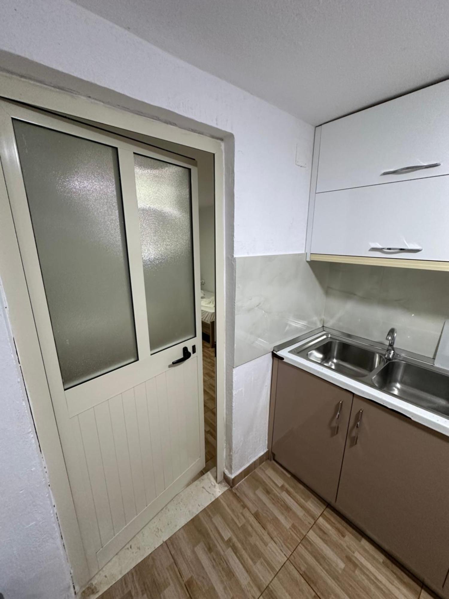 Elby Apartments เบราท ภายนอก รูปภาพ