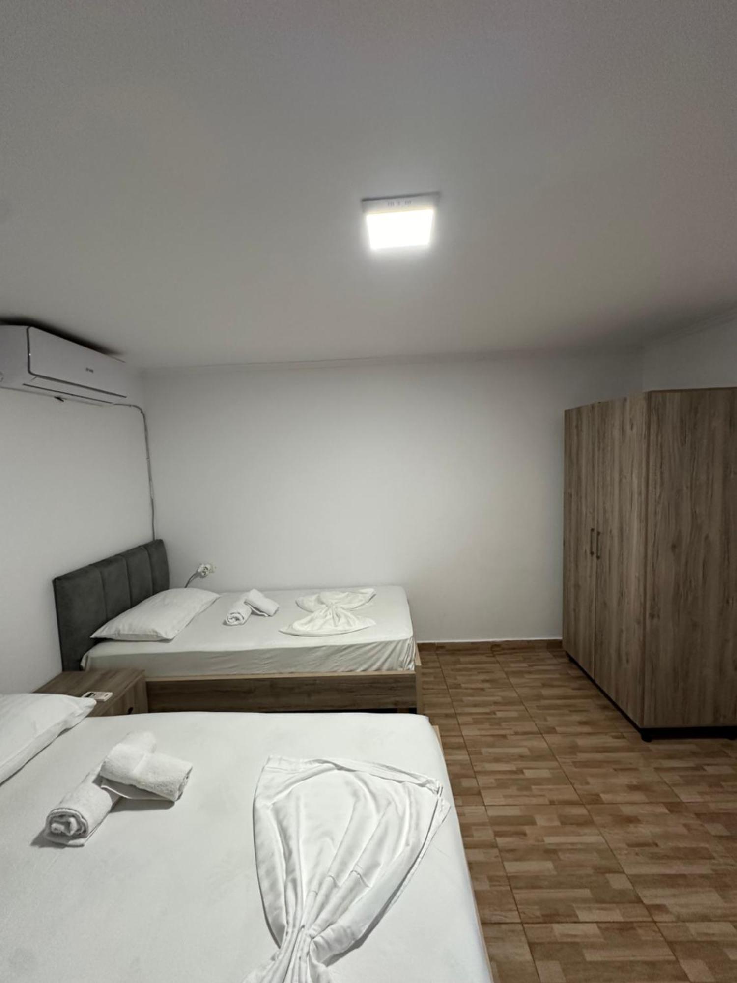 Elby Apartments เบราท ภายนอก รูปภาพ